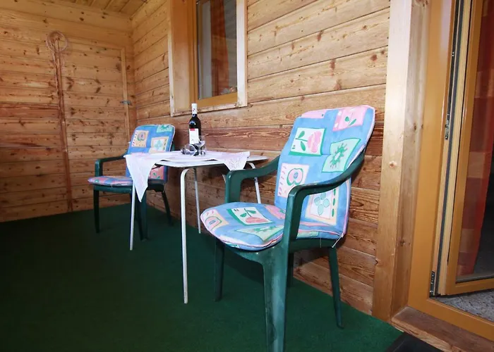 アパート Klauserhof トリンス